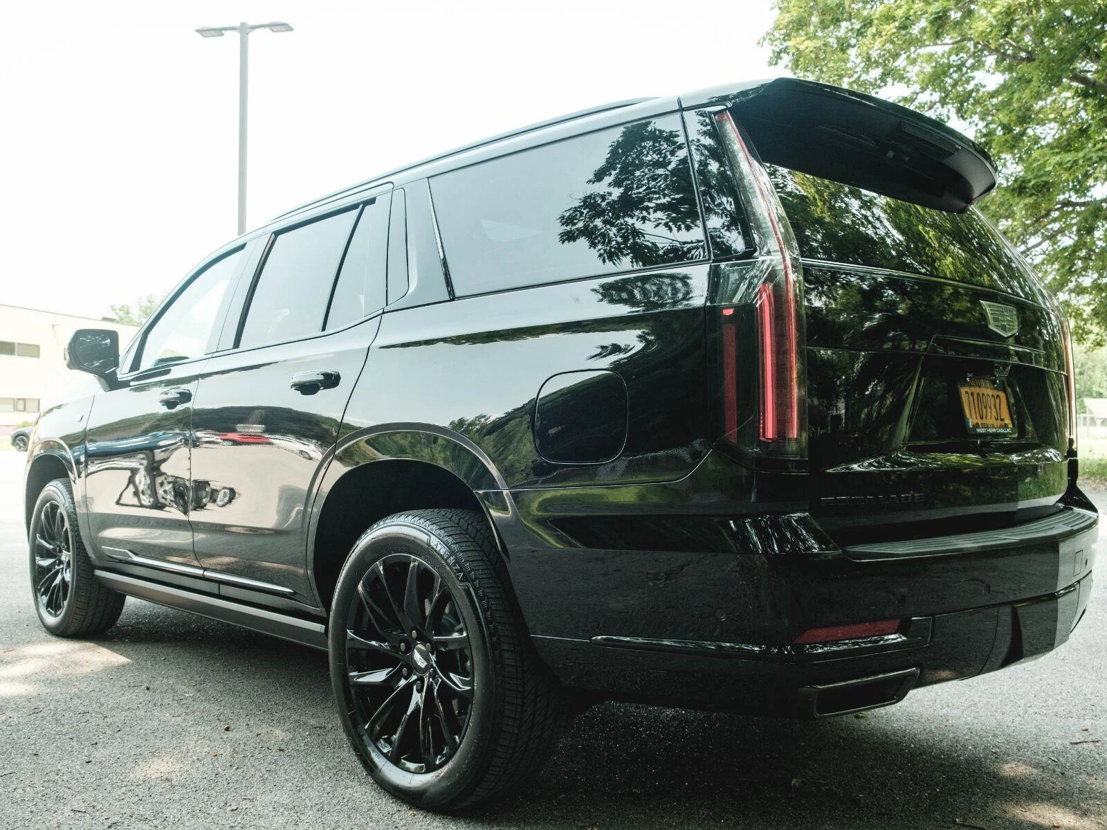 2026 Cadillac Escalade Sport - Photo 8