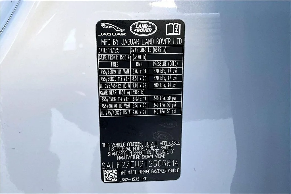 New 2026 Borasco Grey LAND ROVER X-Dynamic SE image 8