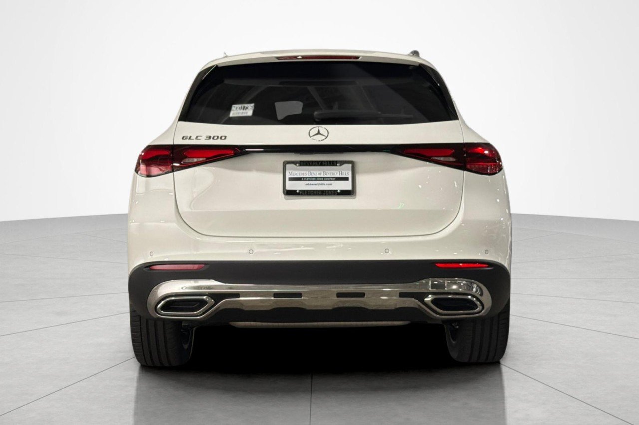 New 2026 Polar White Mercedes-Benz GLC 300 SUV image 4