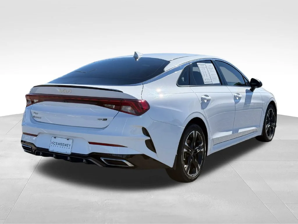 Used 2022 White Kia GT-Line image 28