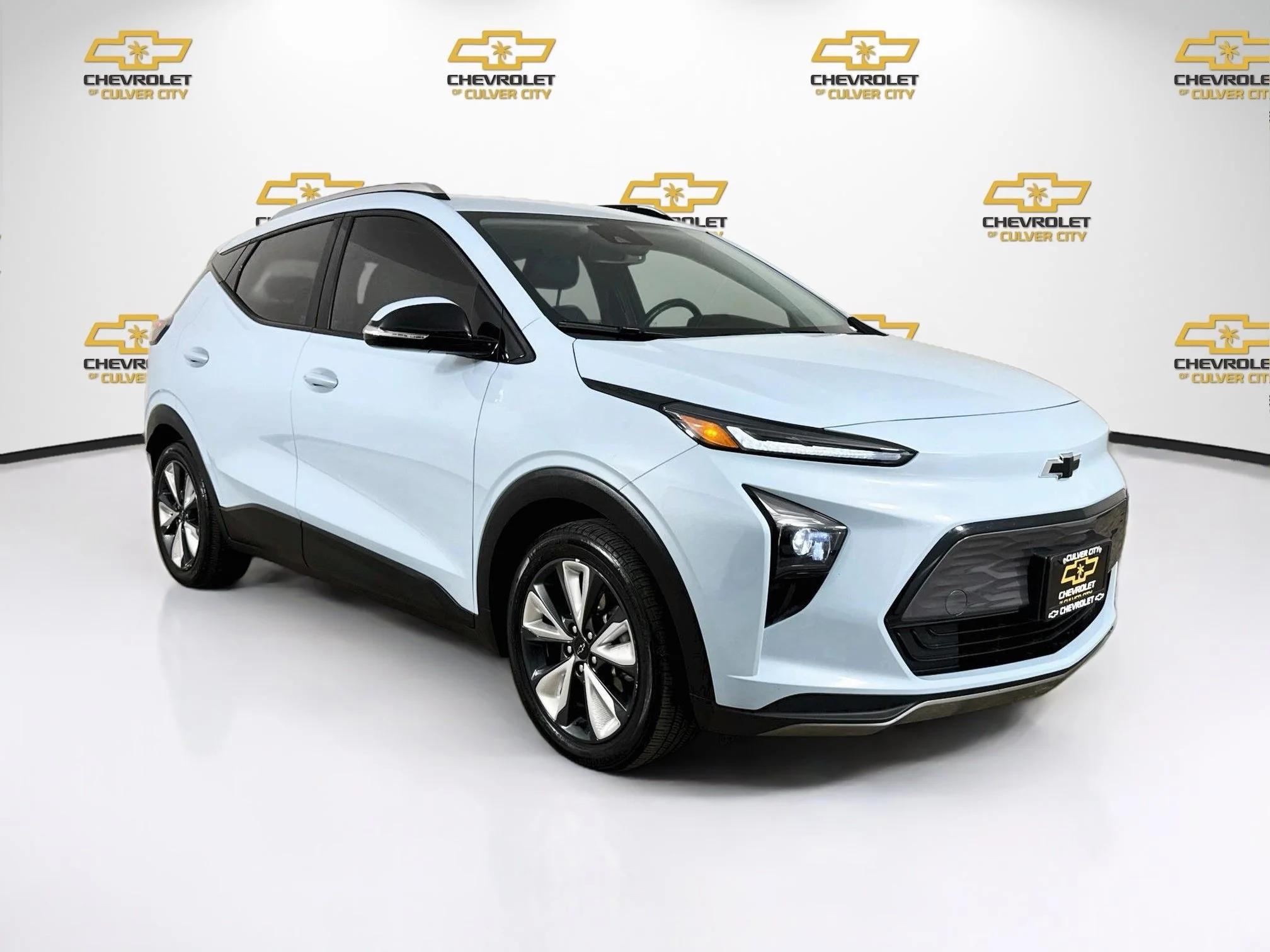 Used 2023 ICE BLUE METALLIC Chevrolet LT image 1