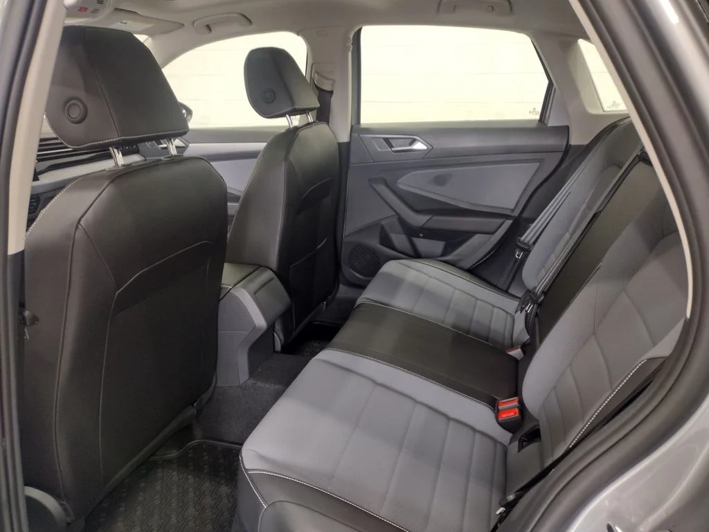 New 2026 Silver Volkswagen 1.5T SE image 22