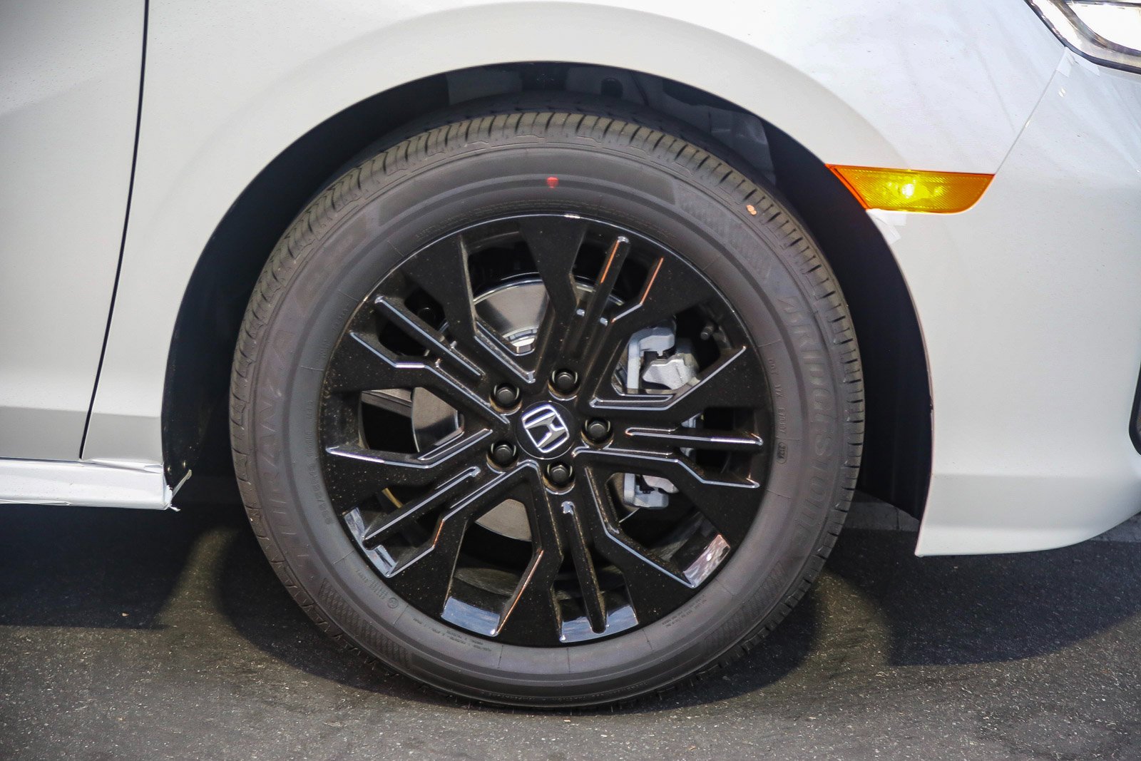 New 2026 Platinum White Pearl Honda Sport-L Auto image 10