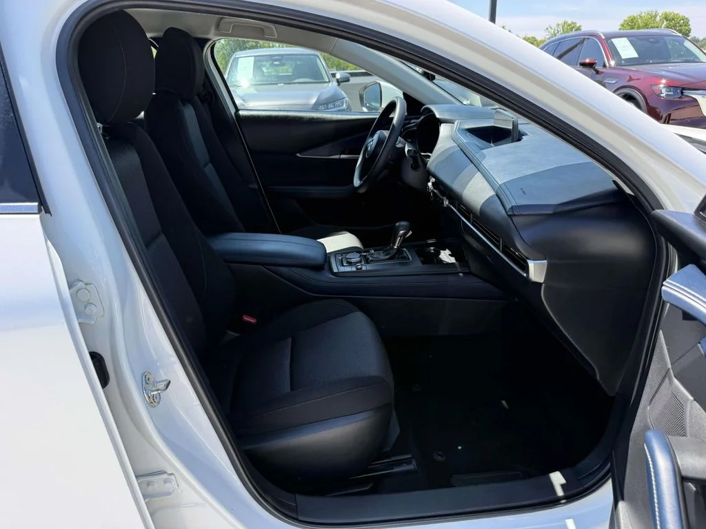 Used 2020 White Mazda S image 15