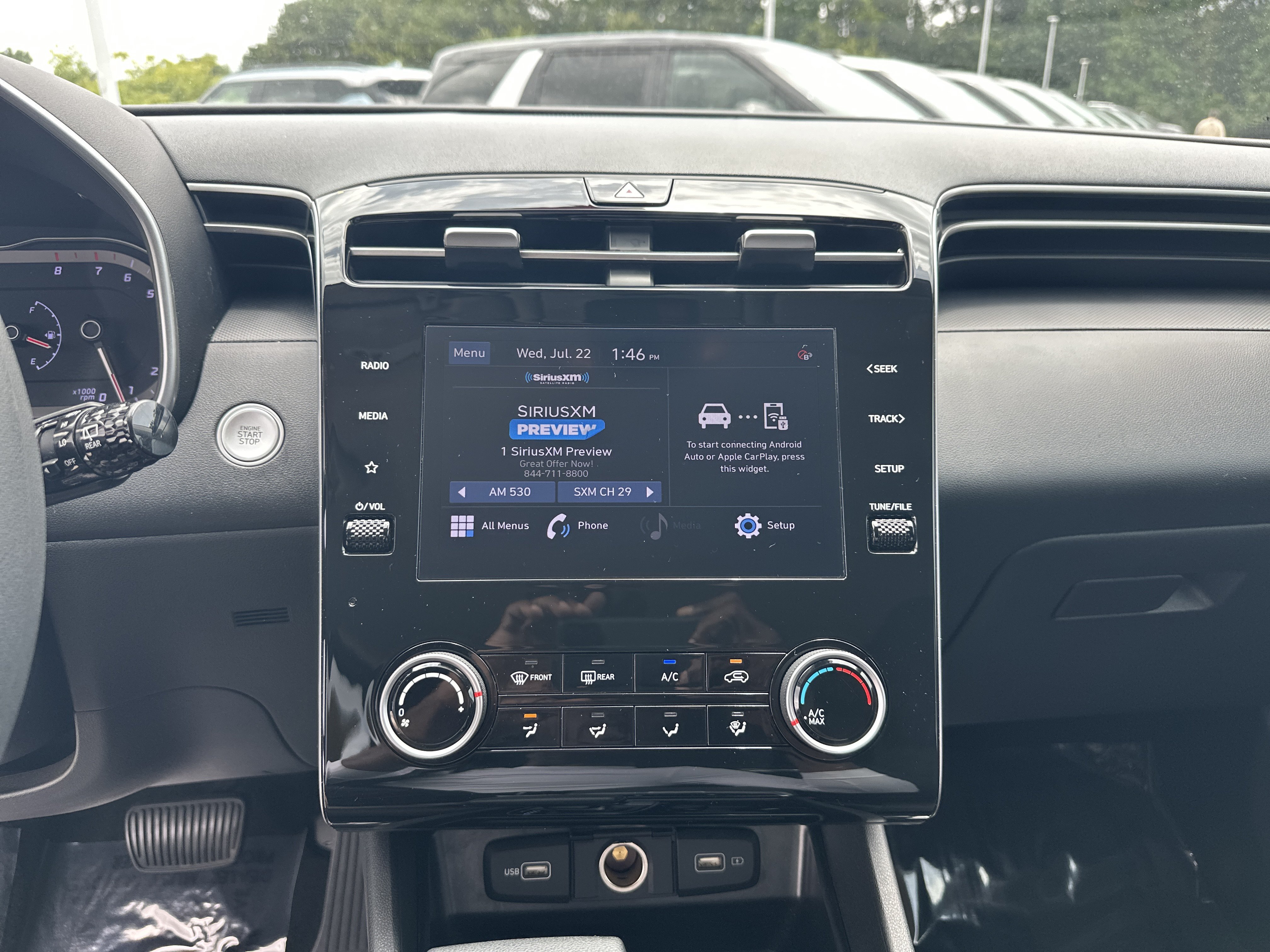 Used 2022 Phantom Black Hyundai SEL image 33