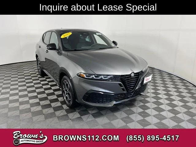 2026 Alfa Romeo Tonale Base
