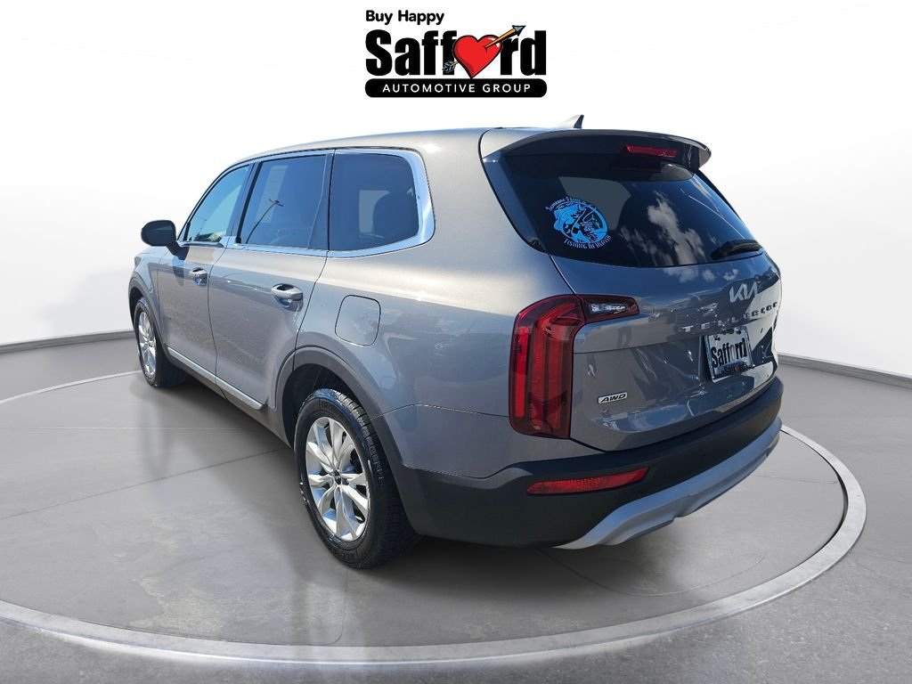 Used 2022 Silver Kia LX image 3