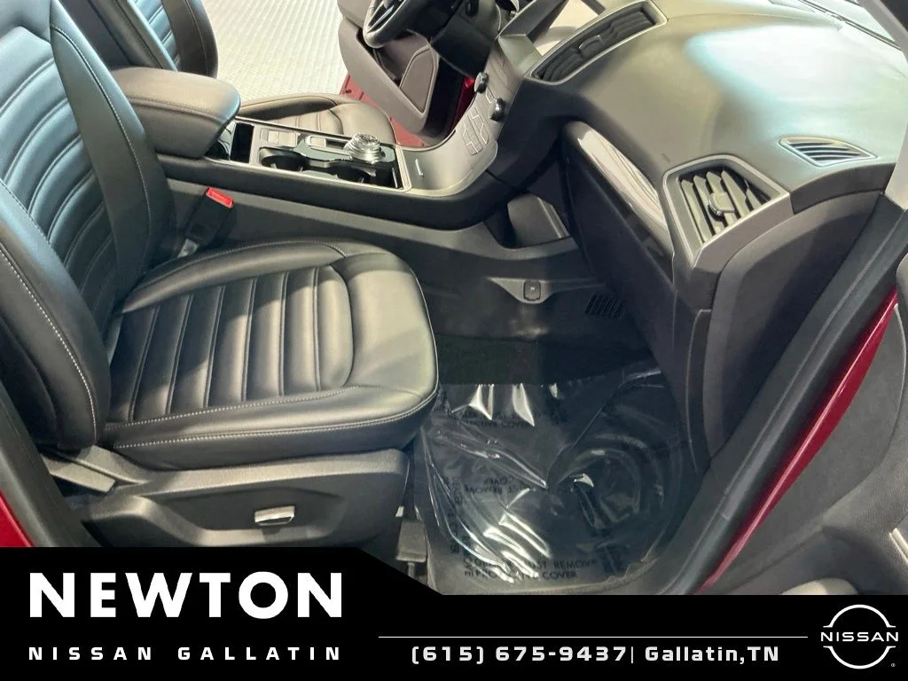 Used 2019 Ruby Red Metallic Ford SEL image 14