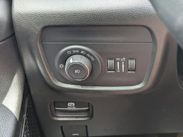 Used 2024 Black Jeep Overland image 33