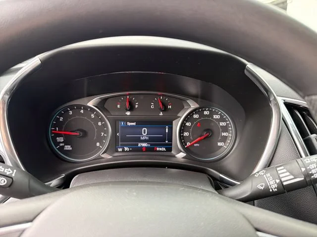 Used 2022 BLUE GLOW METALLIC Chevrolet LT image 3