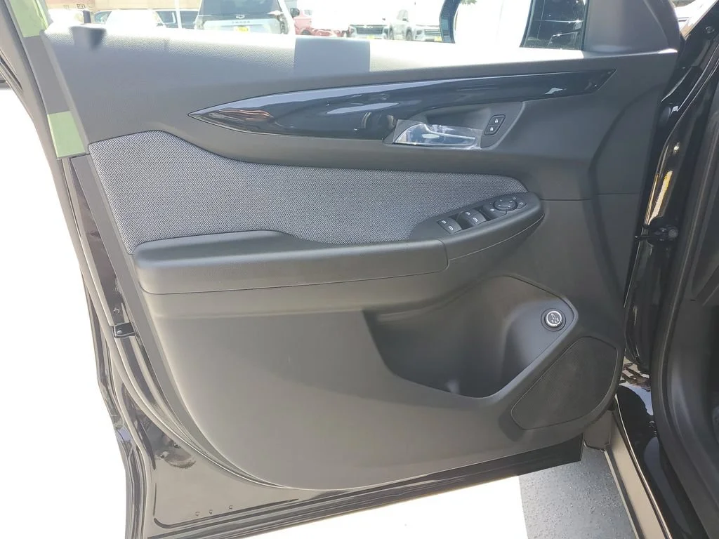 New 2026 Mosaic Black Metallic Chevrolet LT image 21