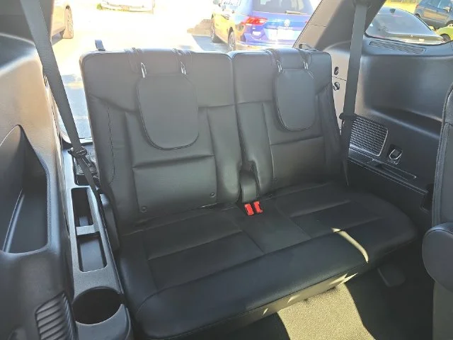 Used 2020 Silver Ford XLT image 13