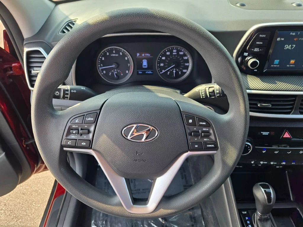 Used 2019 Red Hyundai Value image 31