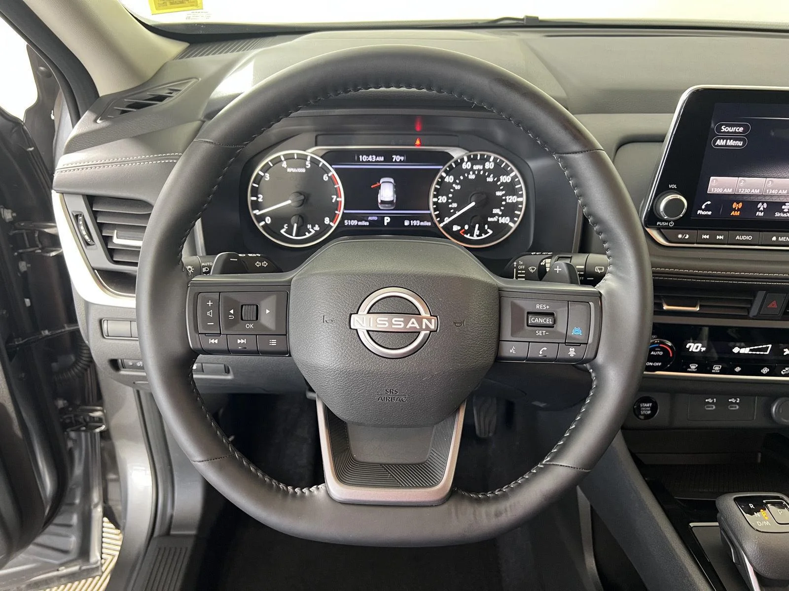 Used 2025 Gy Nissan SV image 7
