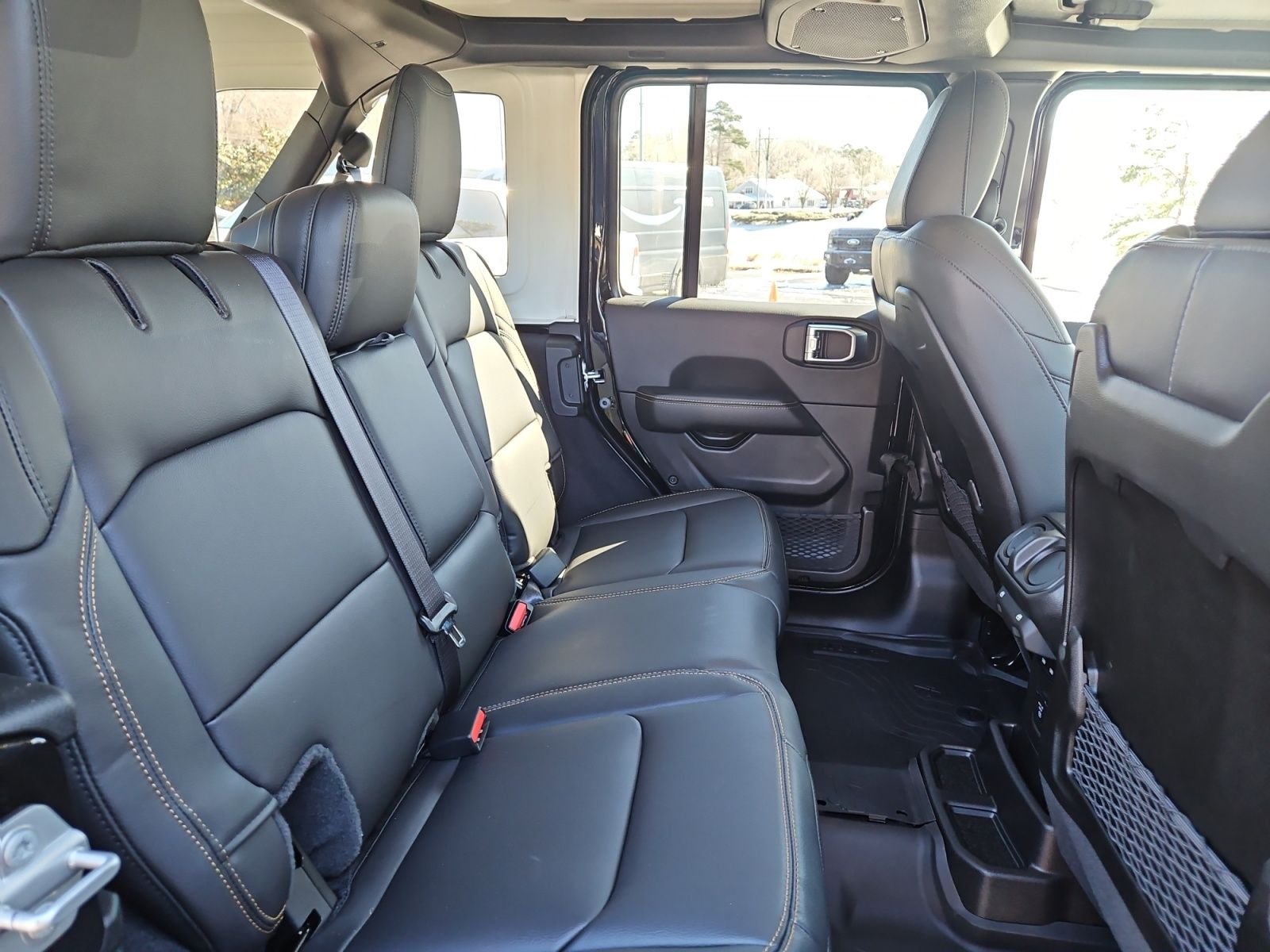 2025 Jeep Wrangler 4-Door Sahara - Photo 17