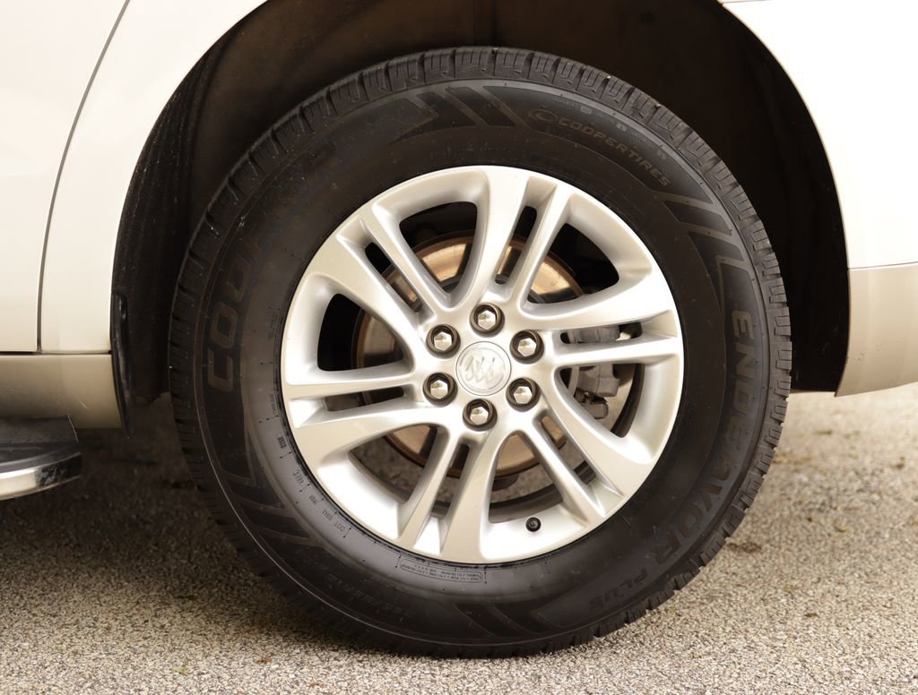 Used 2021 Includes Satin Nickel lower exterior accent color.) Buick Essence image 37