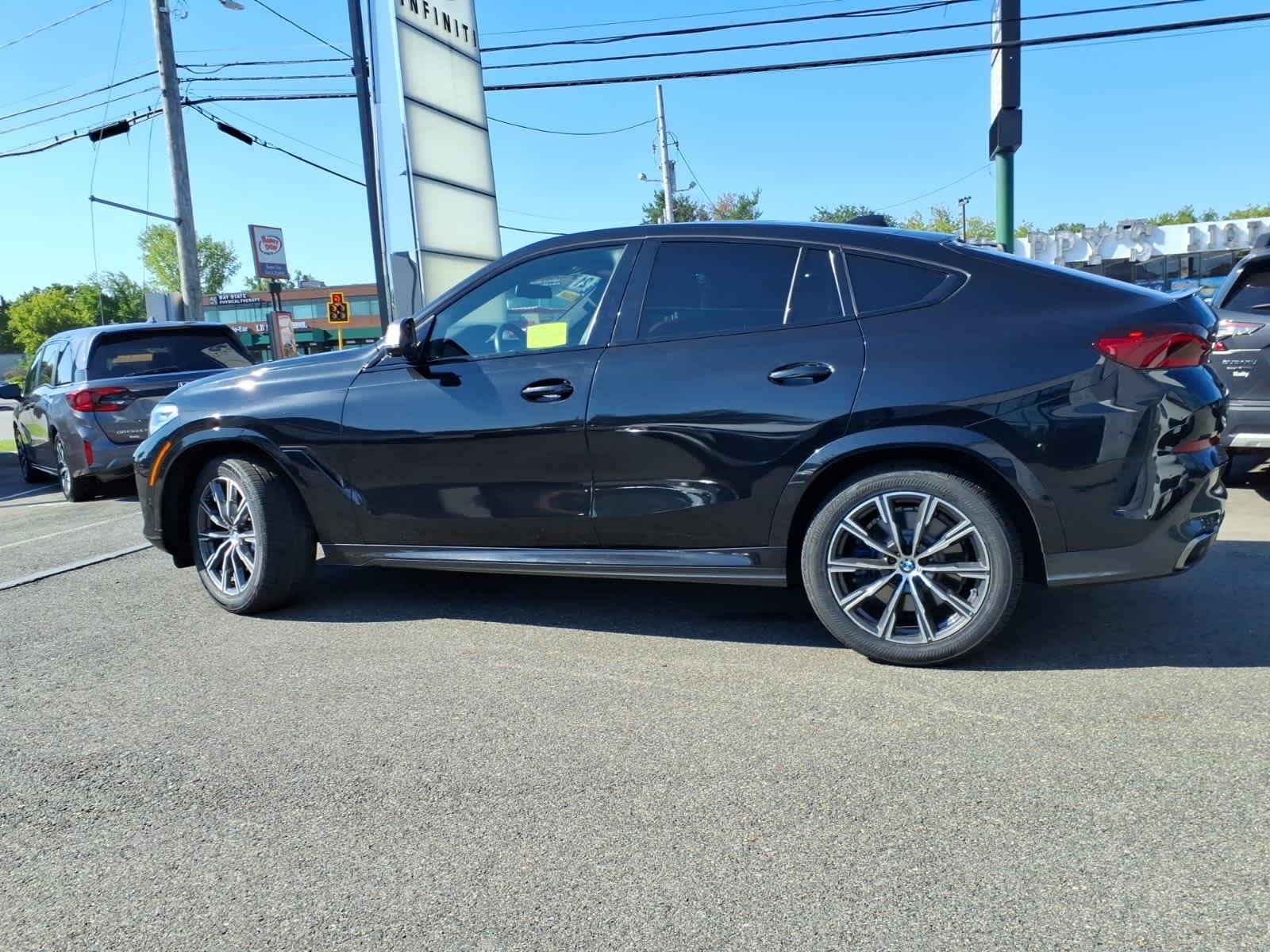 Used 2021 Black Sapphire Metallic BMW M50i image 8