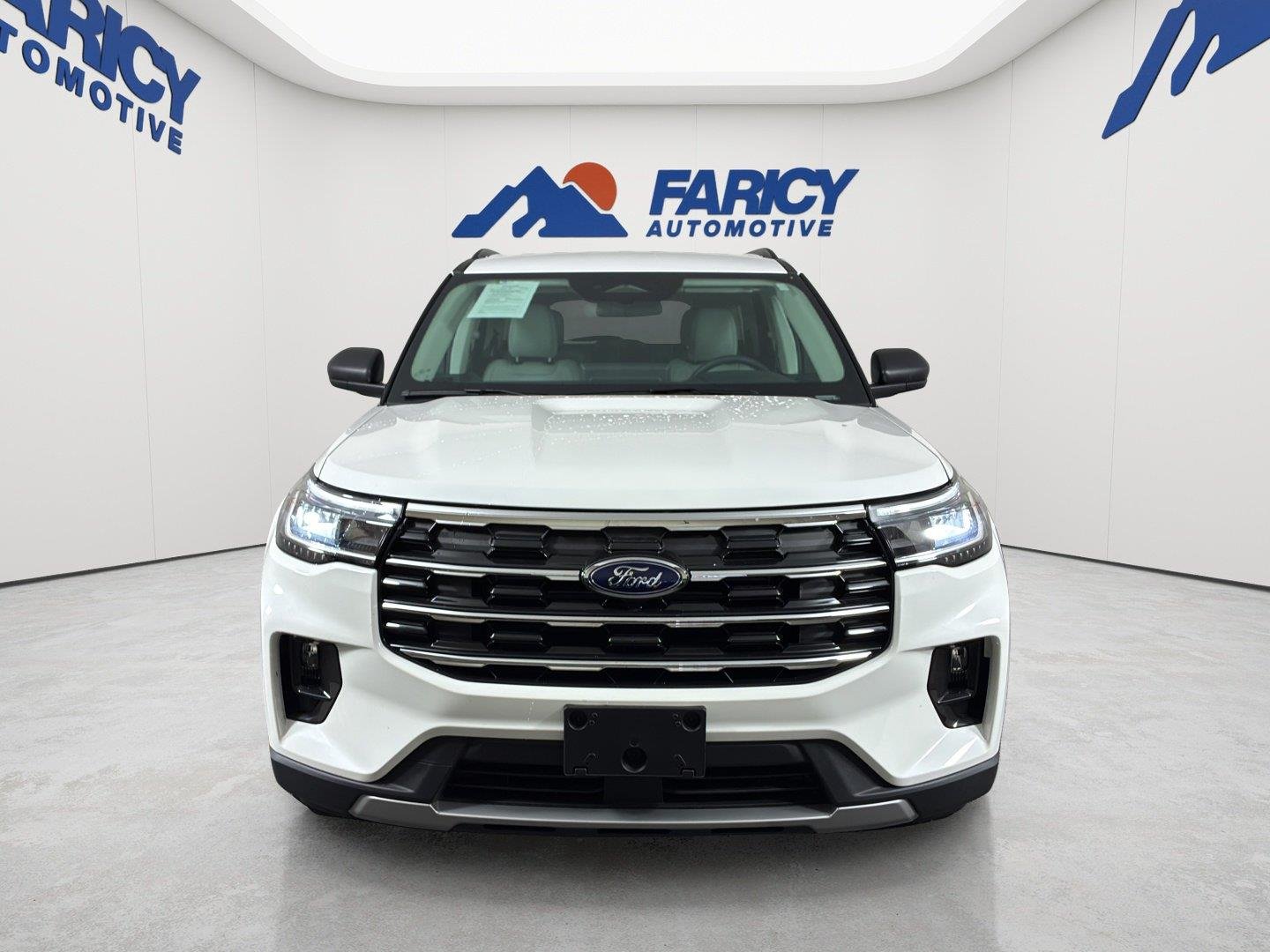 Used 2026 Star White Metallic Tri-Coat Ford Active image 4