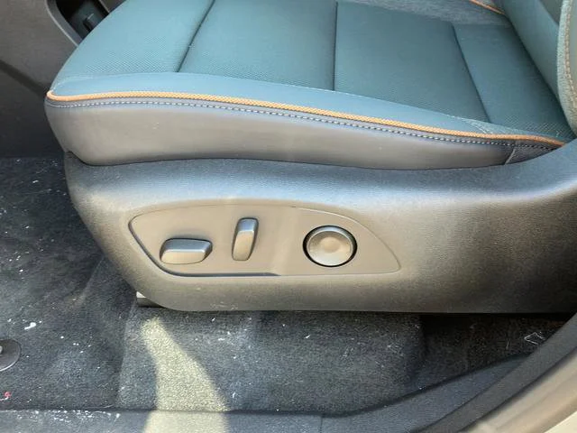 2026 GMC Acadia AT4 - Photo 23