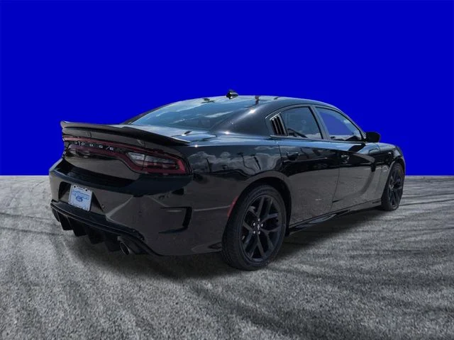 Certified Used 2019 Pitch Black Clearcoat Dodge R/T image 4