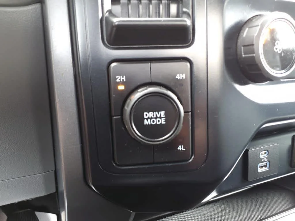 Used 2023 Antimatter Blue Metallic Ford XLT image 16