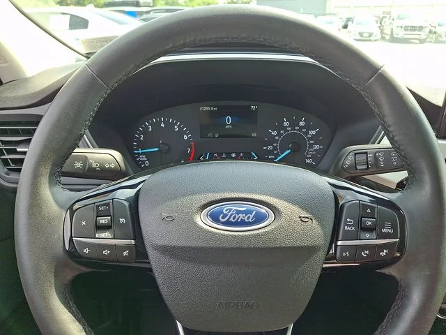 Used 2022 Gray Ford SE image 26