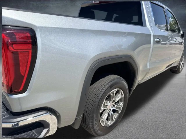Used 2025 Silver GMC SLT image 23