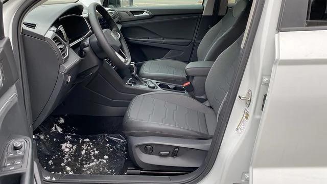 2026 Volkswagen Taos SE Black - Photo 12