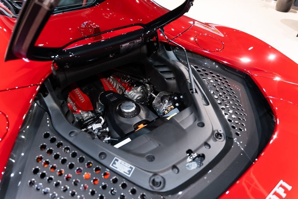 Certified Used 2022 Rosso Mugello Ferrari Base image 20