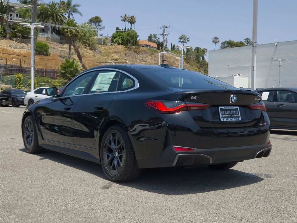 New 2026 Black Sapphire Metallic BMW eDrive40 image 17