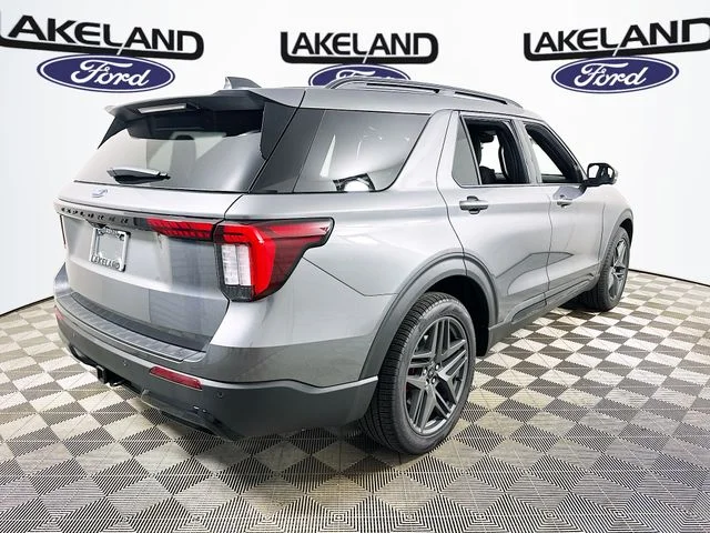 New 2026 Ford Explorer ST-Line