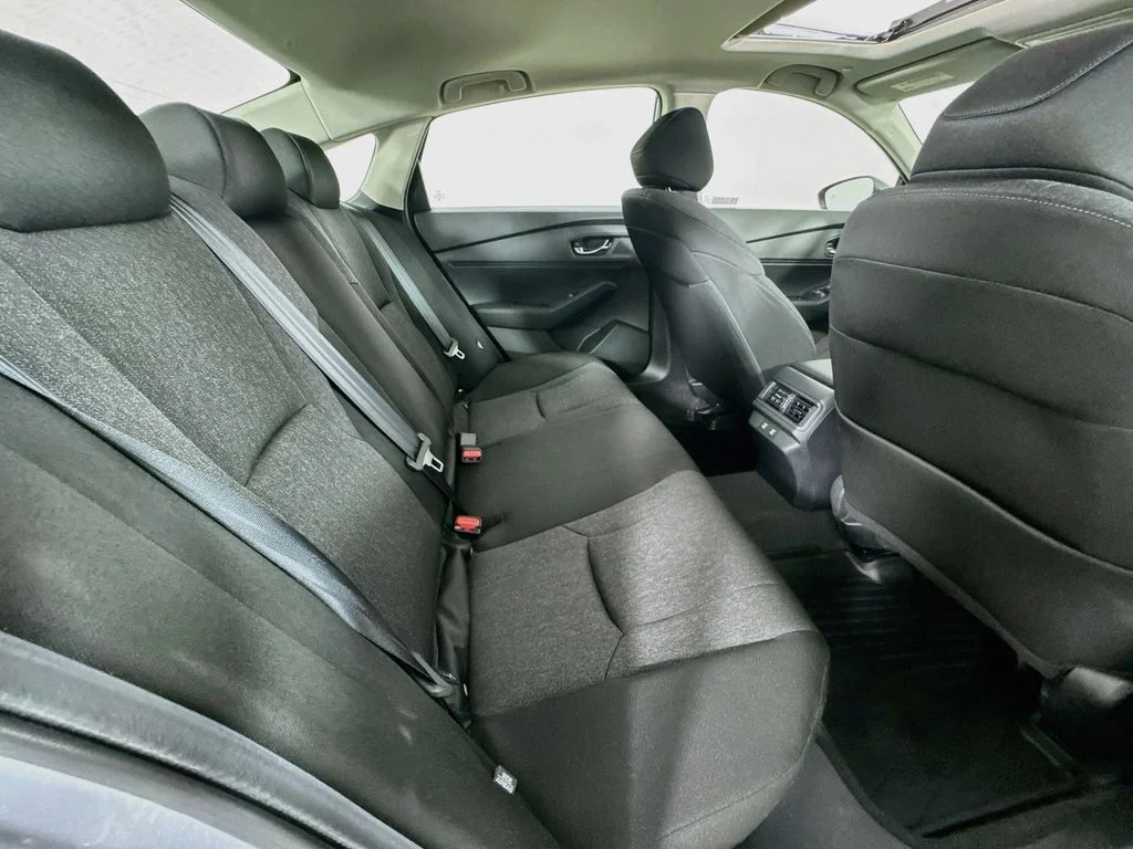 Used 2026 Silver Honda SE image 34