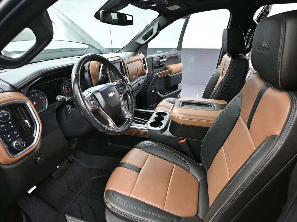 Used 2020 Brown Chevrolet High Country image 28
