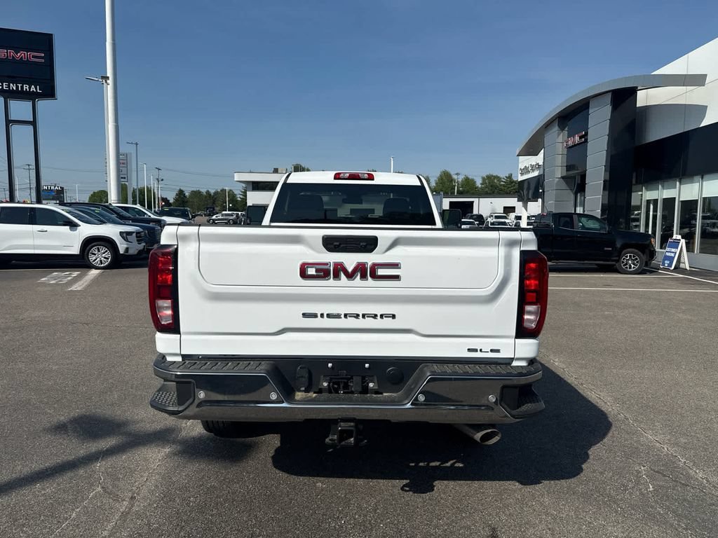 New 2026 Summit White GMC SLE image 5