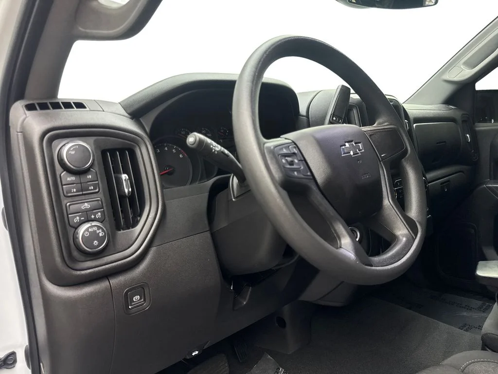 Used 2024 White Chevrolet Custom Trail Boss image 53