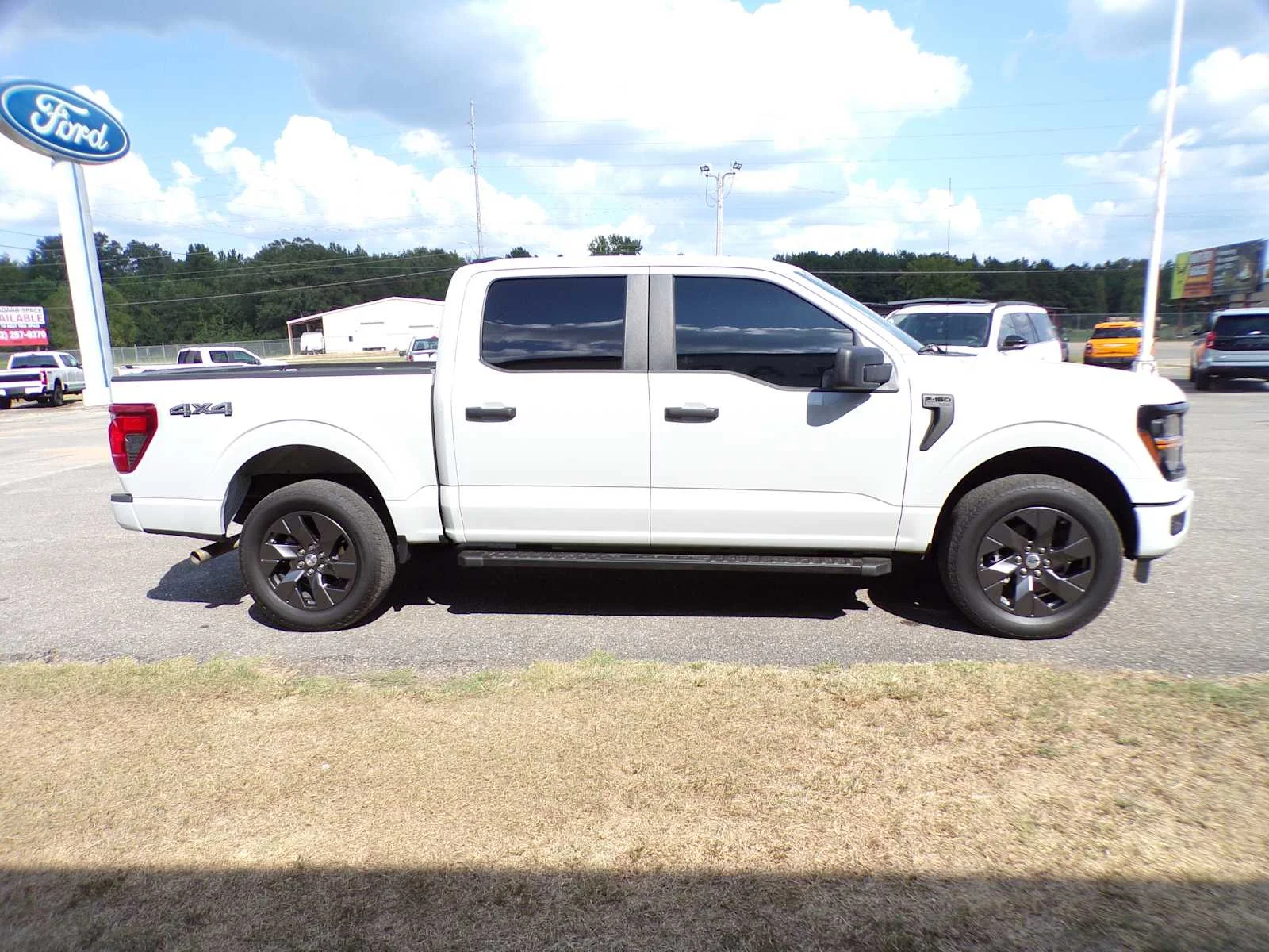Used 2024 Avalanche Ford STX image 4
