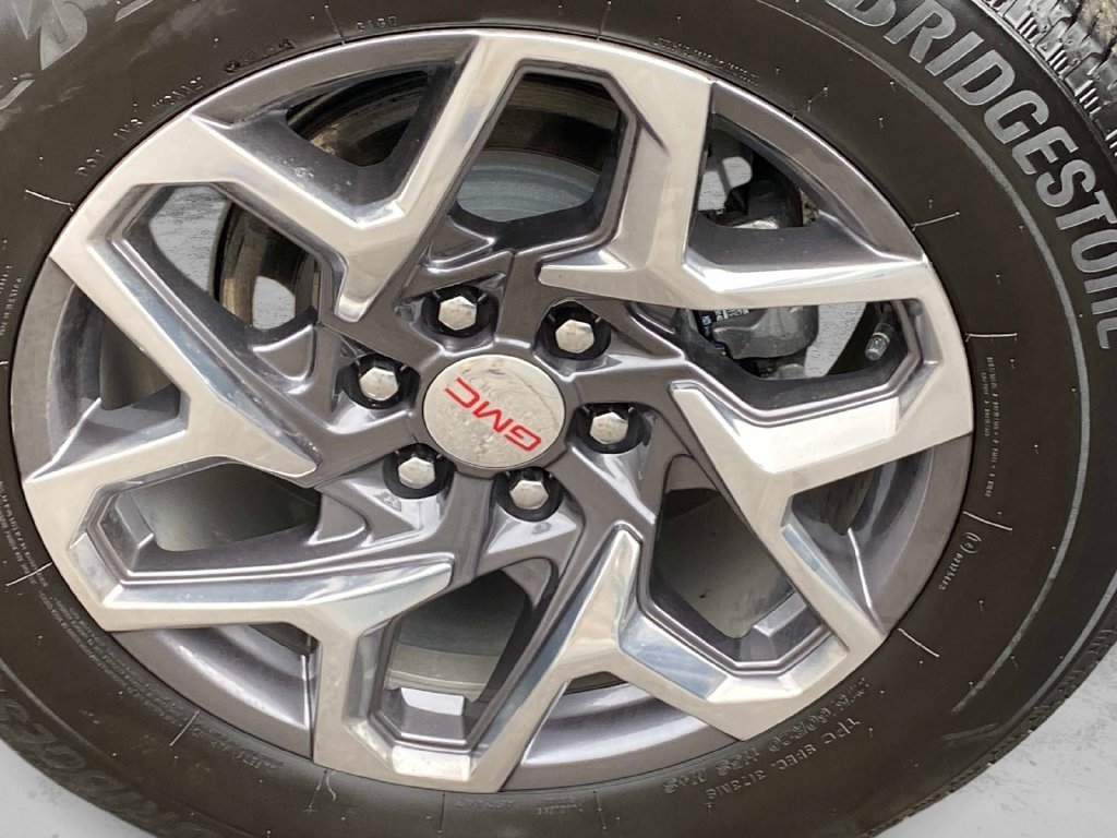 Used 2026 Silver GMC SLT image 34