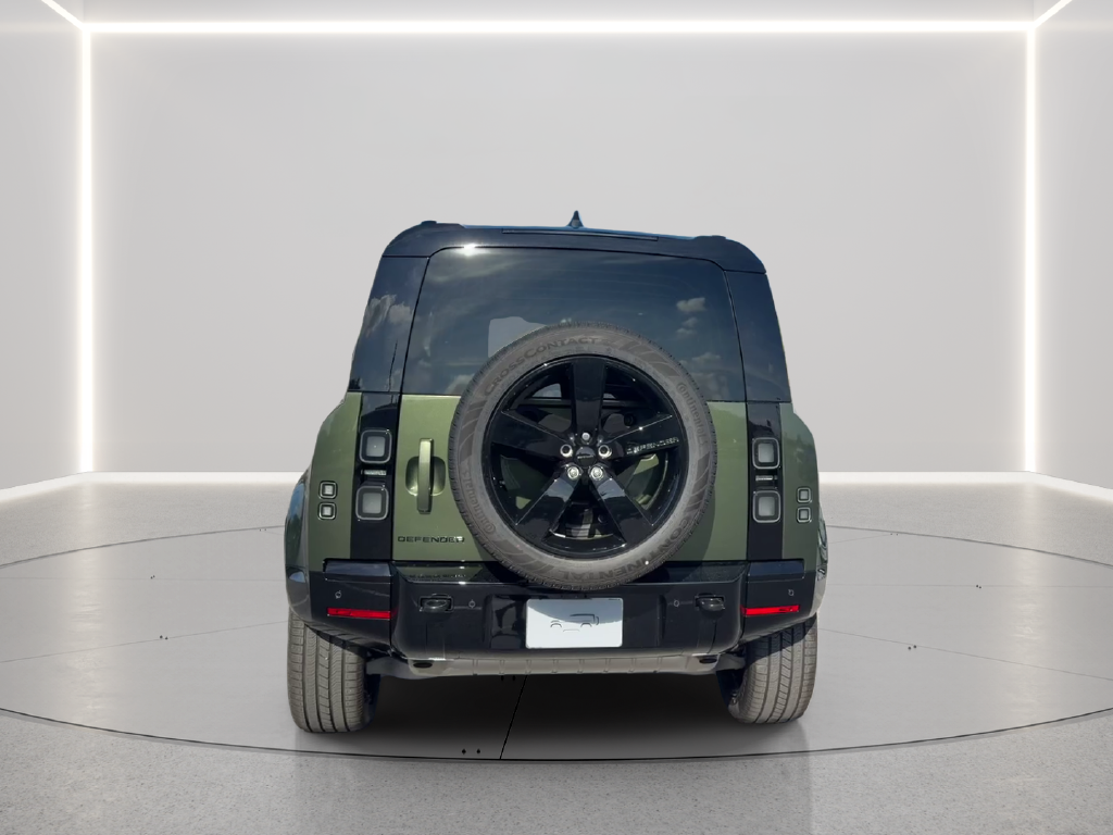 New 2026 Woolstone Green Land Rover X-Dynamic SE image 6