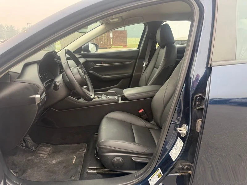 Used 2021 Blue Mazda Select image 3