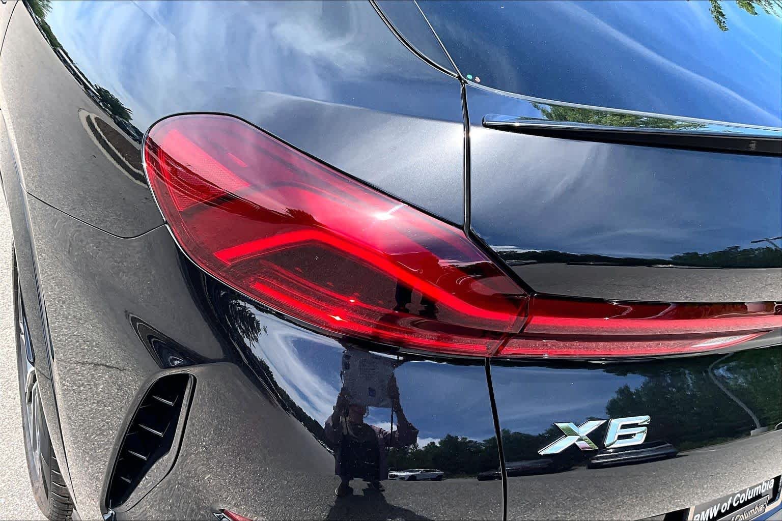 New 2026 Black Sapphire Metallic BMW xDrive40i image 14