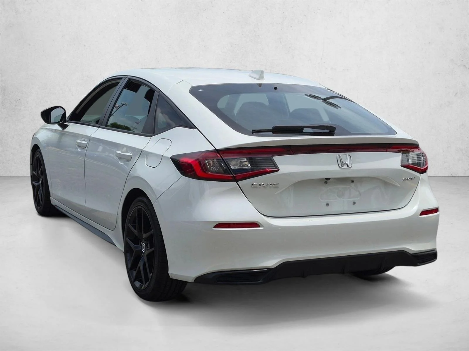 Used 2024 Platinum White Pearl Honda Sport image 7