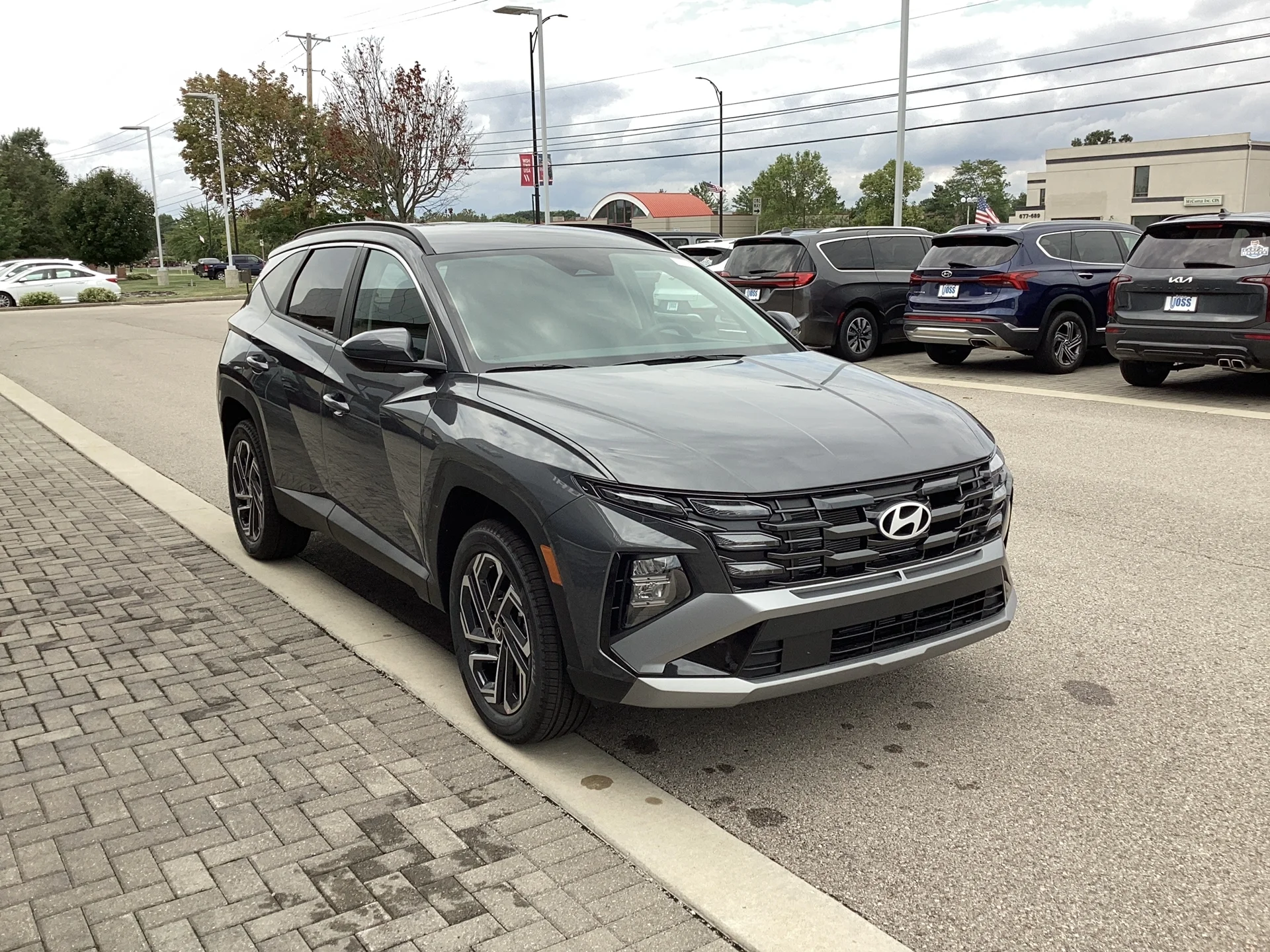 New 2026 Ecotronic Gray Metallic Hyundai SEL Plus image 3