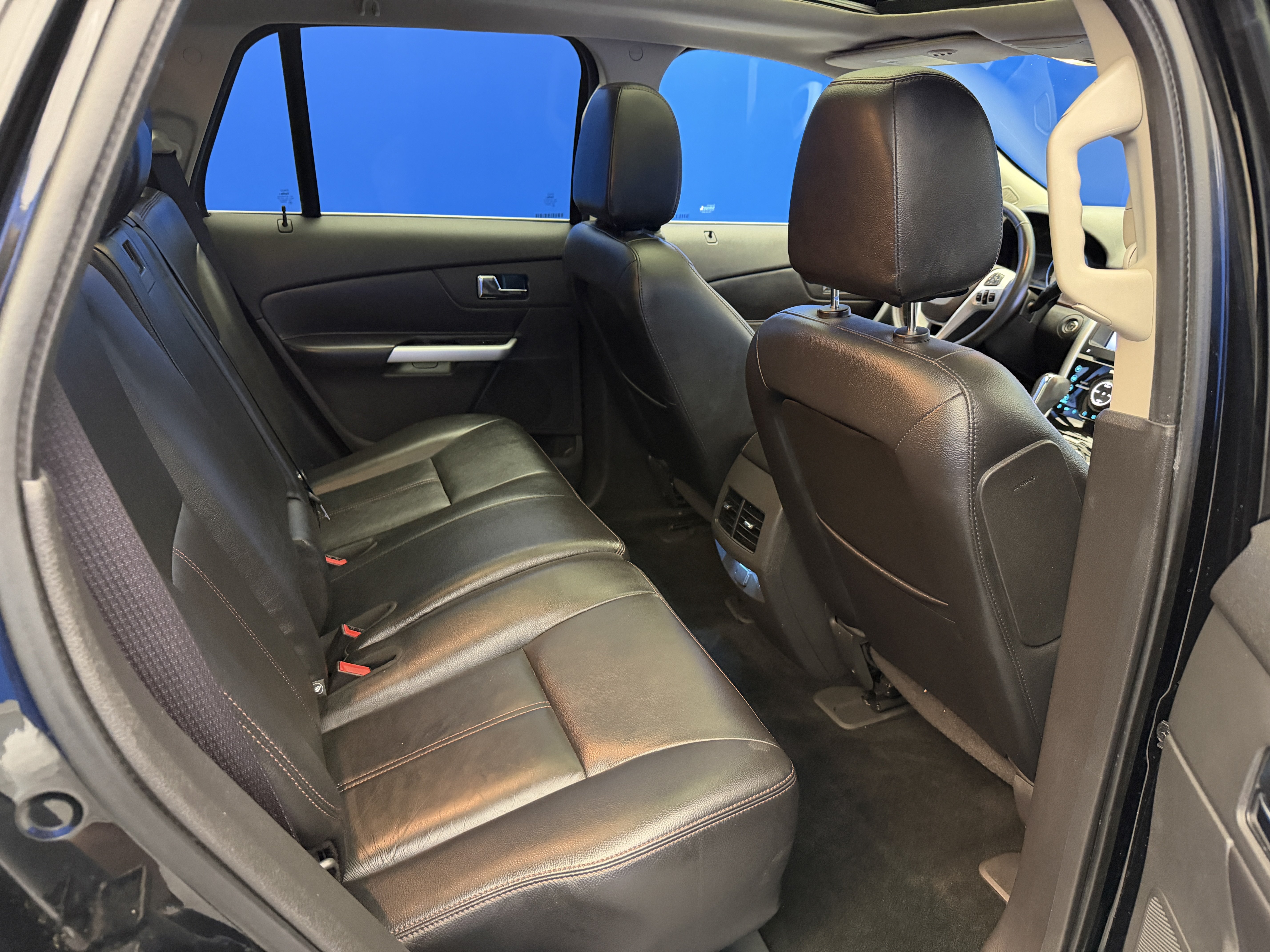 Used 2013 Tuxedo Black Metallic Ford Limited image 26
