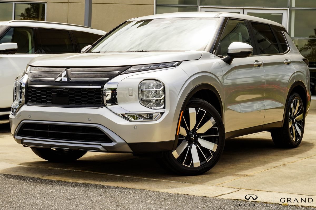 2025 Mitsubishi Outlander