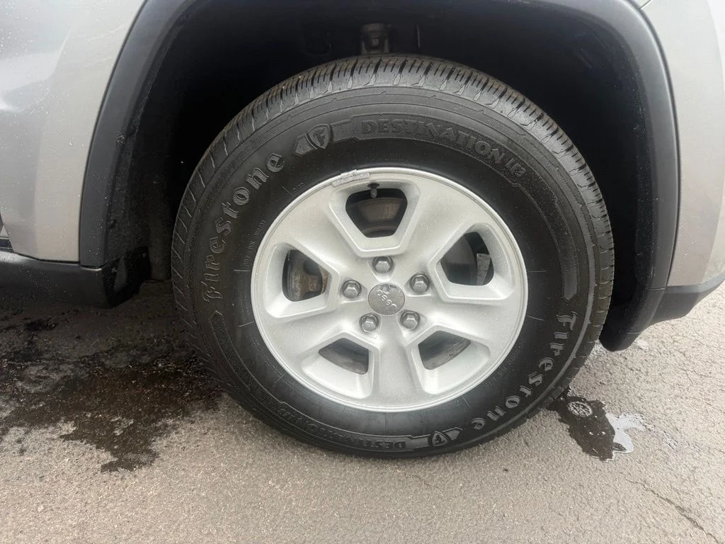 Used 2017 Silver Jeep Laredo image 50