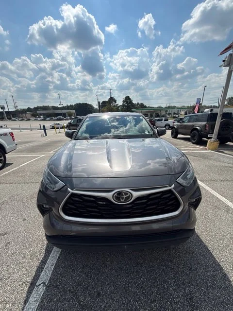 Used 2021 Magnetic Gray Metallic Toyota LE image 2