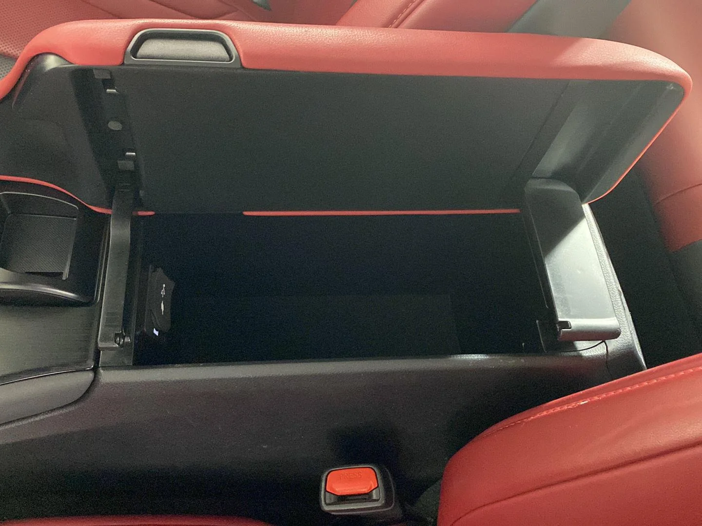 Used 2019  Lexus UX 250h F SPORT image 20