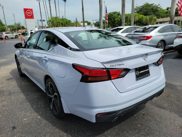 Certified Used 2024 Gray Nissan 2.5 SR image 6