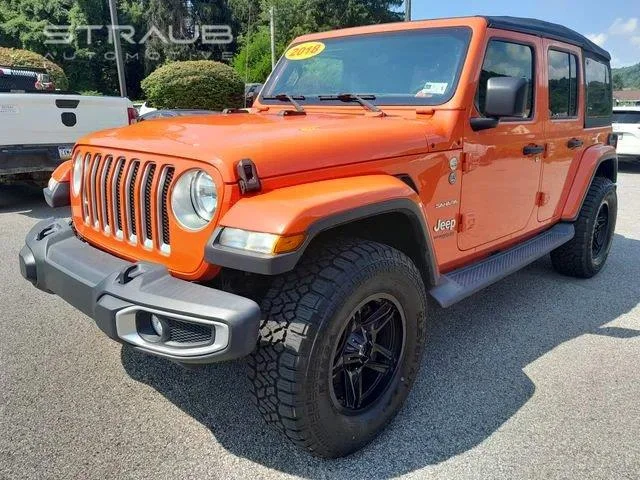 Used 2018 Punkn Metallic Clearcoat Jeep Sahara image 5