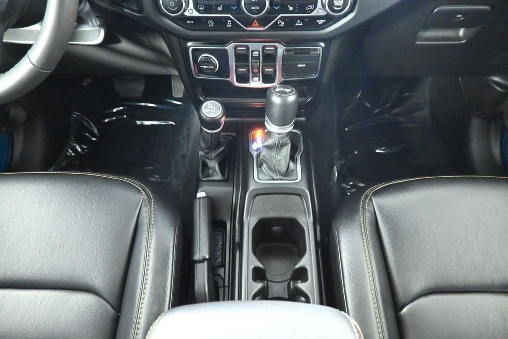 2024 Jeep Wrangler 4-Door Sahara - Photo 26